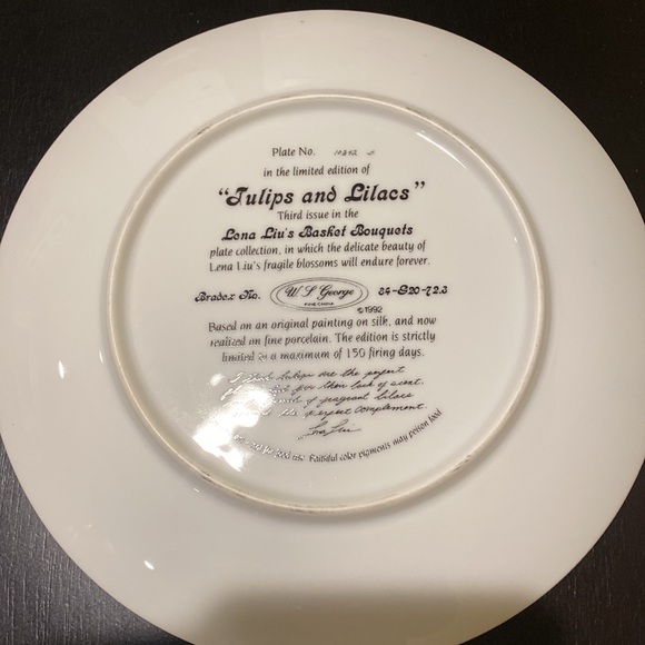 W. L. George Fine China, Set of 3 Lena Liu’s Basket Bouquets Collection Plates - Picture 7 of 8